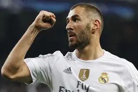 开云体育在线-皇家马德里奋勇争先拼尽全力取得胜利()