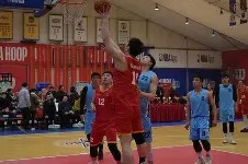 开云在线登陆入口-一场激动人心的比赛中情绪高涨()